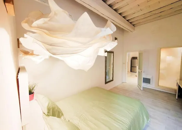 Διαμέρισμα Le Flocon 2 Maison Carree Centre Historique *