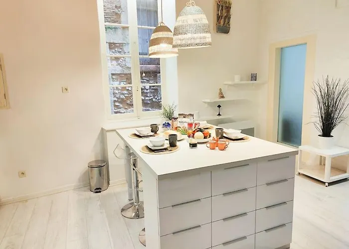 Le Flocon 2 Maison Carree Centre Historique Διαμέρισμα *